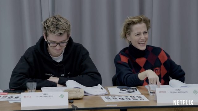 Sex Education (Netflix) : les acteurs découvrent le script de la saison 2 !