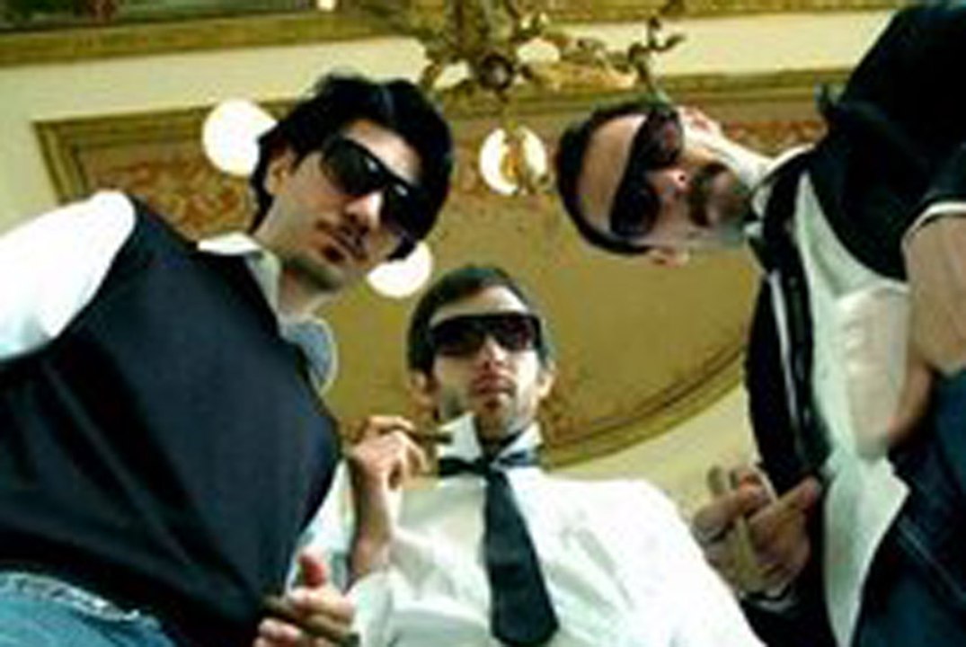 extrait du Grandiloquent Moustache Poésie Club