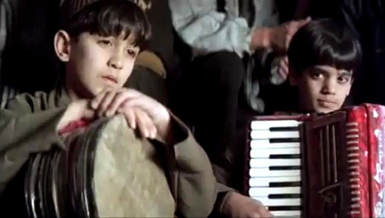 Half Moon Trailer OV