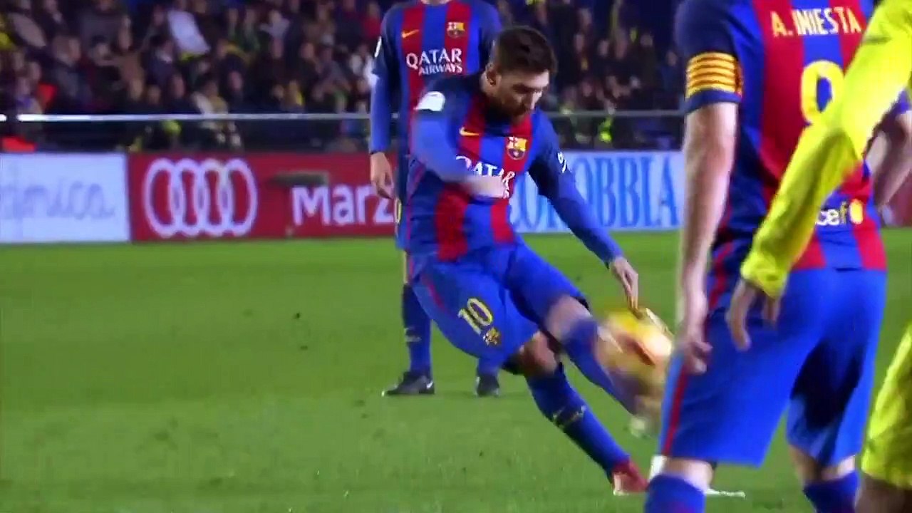 Ronaldo vs Messi - Face Off! Trailer DF