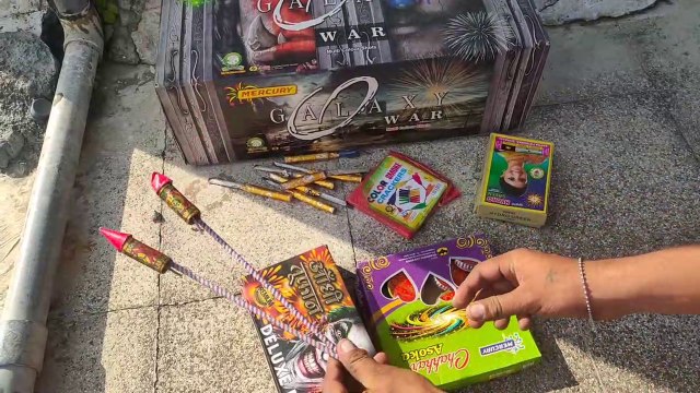 diffrent types of diwali crackers testing || diwali firecrackers testing || crackers experiment in hindi || diwali firecrackers || diwali fireworks 2022 || diffrent types of diwali crackers testing || uniqe types of crackers testing