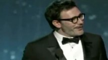 Michel Hazanavicius reçoit l'Oscar du meilleur réalisateur