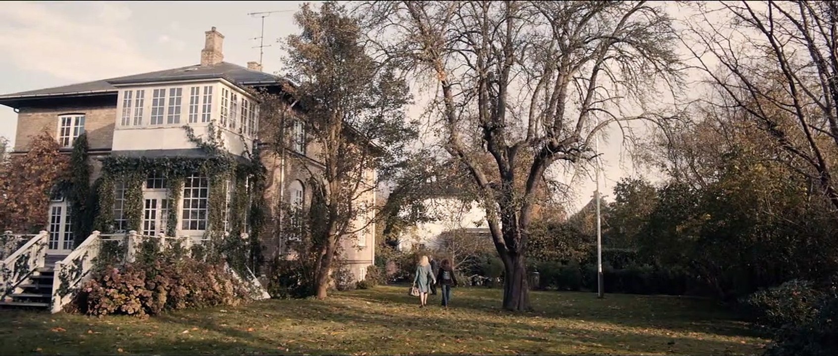 Die Kommune Trailer DF