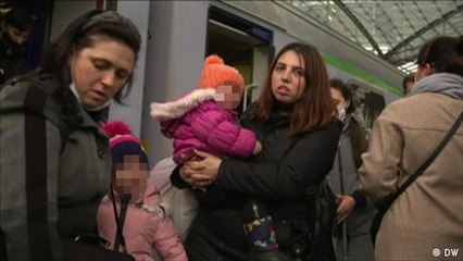 Berlin welcomes thousands of refugees from Ukraine