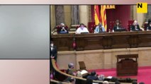 Declaració i aplaudiments Ple del Parlament