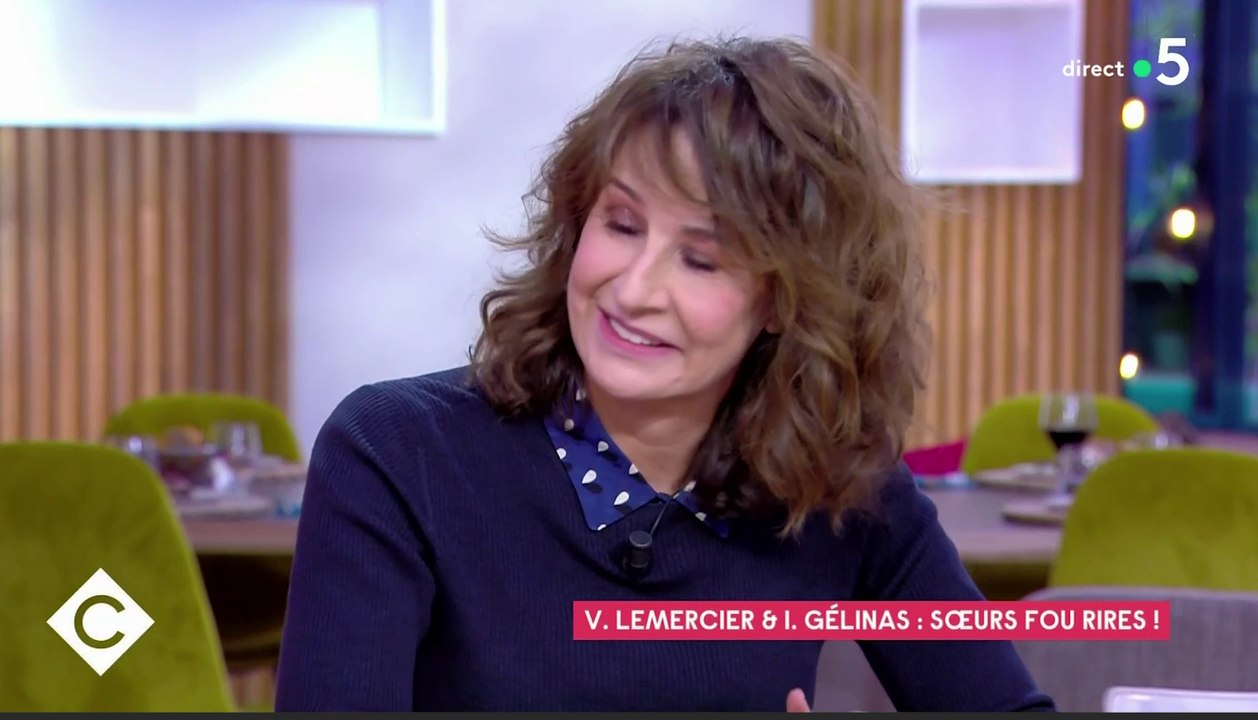 Zapping du 06/01 : "Vous avez des morpions ?" l'improbable question de Valérie Lemercier à Anne-Elisabeth Lemoine