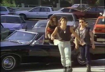 Teenage T-Rex: Der Menschen-Dinosaurier Trailer OV