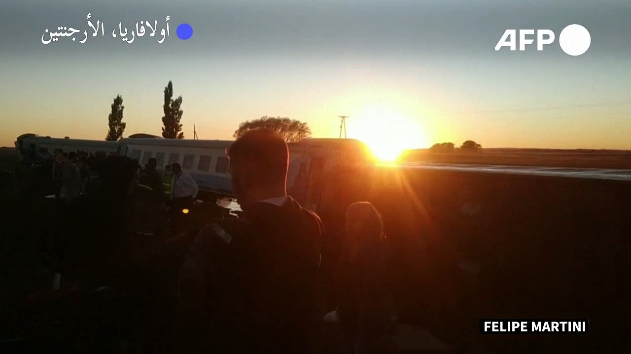 انحراف قطار عن مساره في الأرجنتين يسفر عن إصابة...