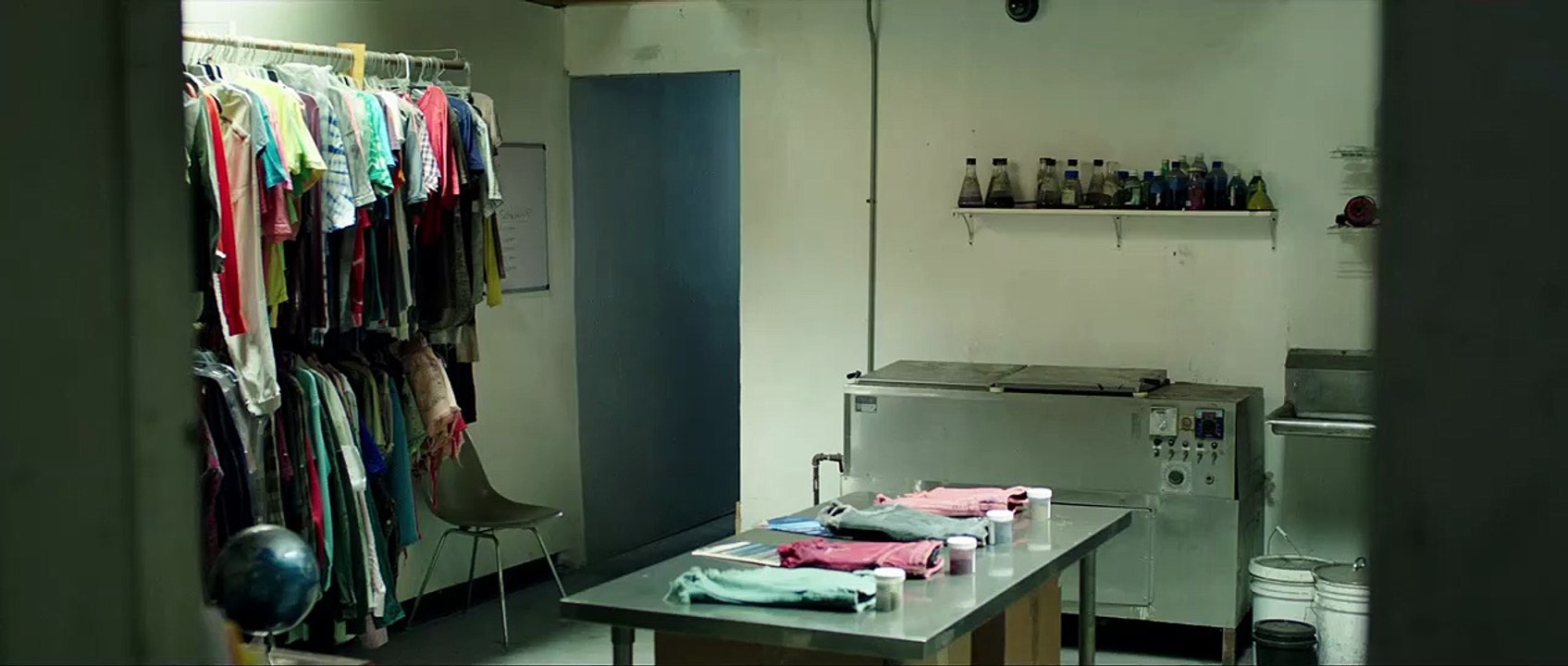 Lights Out Trailer DF