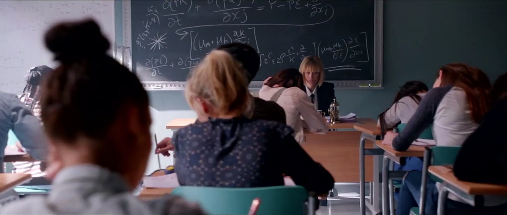 Class Trailer DF