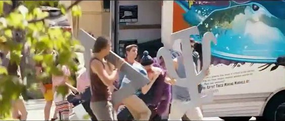 Bad Neighbors Trailer (3) OV