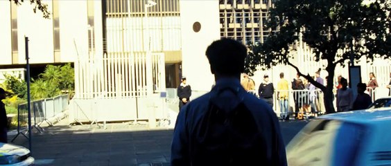 Protegendo o Inimigo Trailer Original