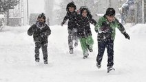 Son Dakika! İstanbul'da eğitime kar engeli: Okullar 14 Mart Pazartesi gününe kadar tatil edildi