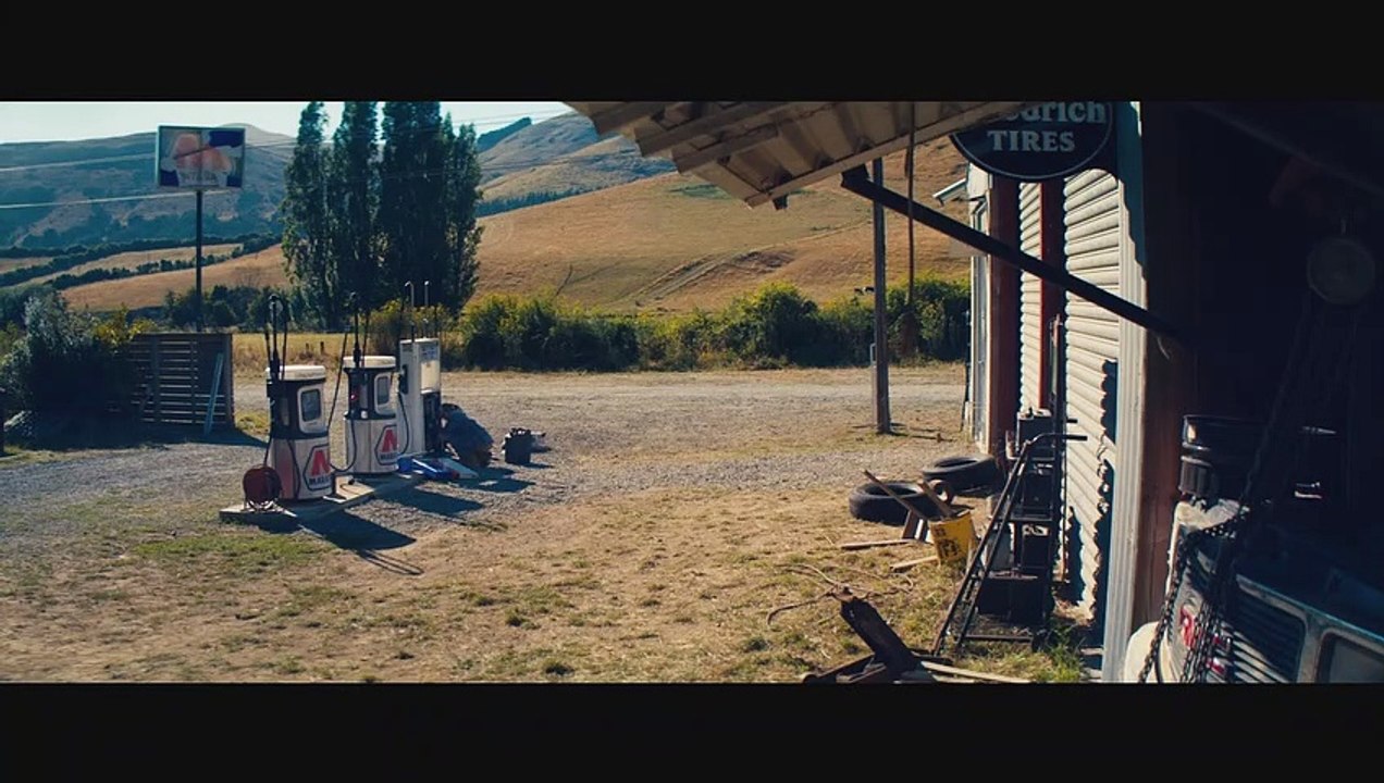 Z For Zachariah Trailer DF