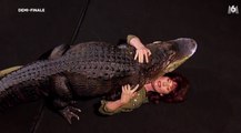 Le zapping du 30/11 : Elle fait un gros câlin à un crocodile !