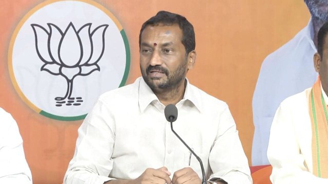 KCR ఏది చేప్తే అది స్పీకర్ చేస్తారు BJP MLA Raghunandan Rao | Assembly Sessions | Oneindia Telugu