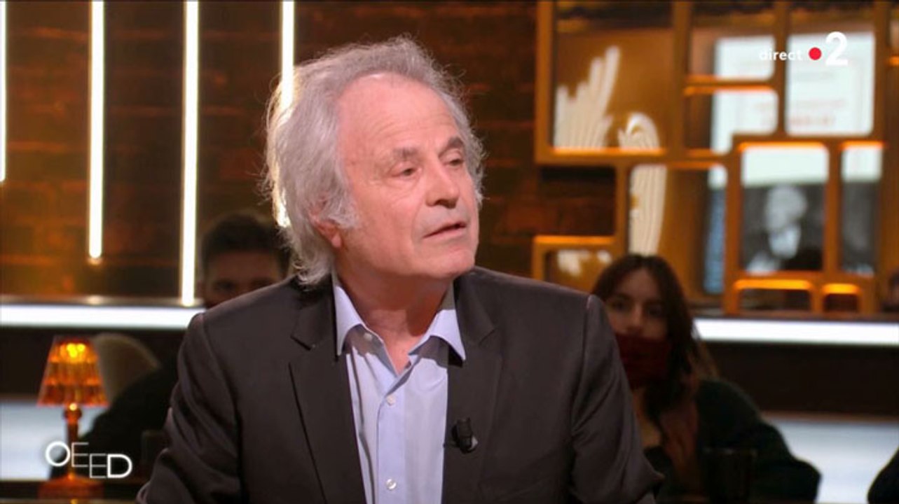Franz-Olivier Giesbert affirme qu'Eric Zemmour n'est pas "le sauveur"