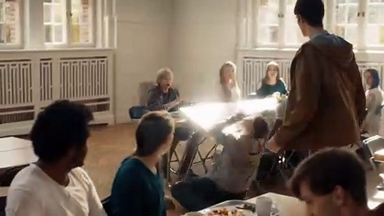 Aus der Haut Trailer DF