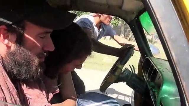 Weit. Die Geschichte von einem Weg um die Welt Trailer DF