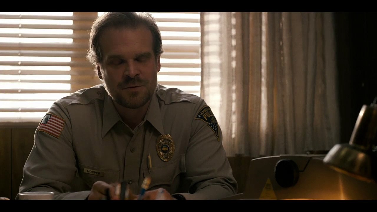 Stranger Things Trailer (2) DF