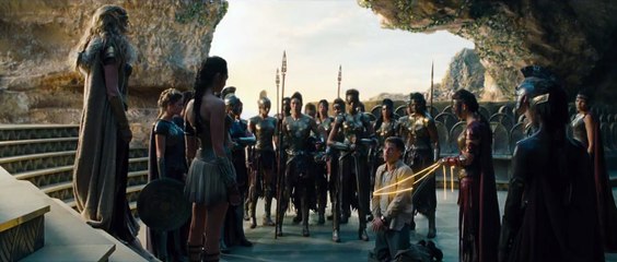 Wonder Woman Trailer (4) OV