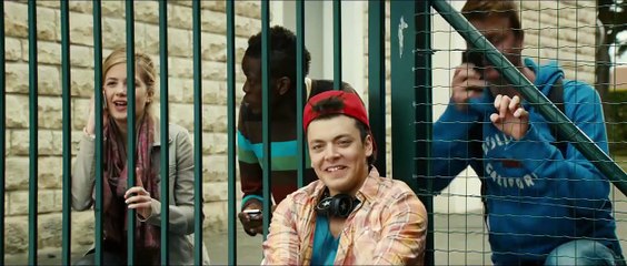 School Camp - Fies gegen mies Trailer DF