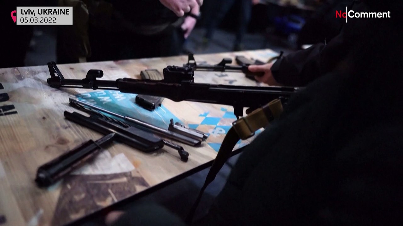 ویديویی از آموزش نظامی شهروندان غرب اوکراین برای مقابله با حملات روسیه