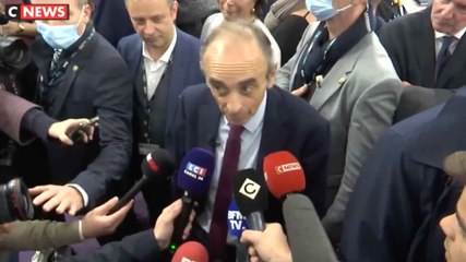 Marlène Schiappa critique Éric Zemmour pour son happening armé au salon Milipol, il lui répondu en la qualifiant d’"imbécile".