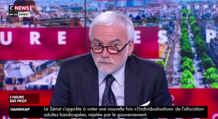 Zapping du 13/10 : Pascal Praud ironise : "On n'est pas toujours obligé de parler de Zemmour"