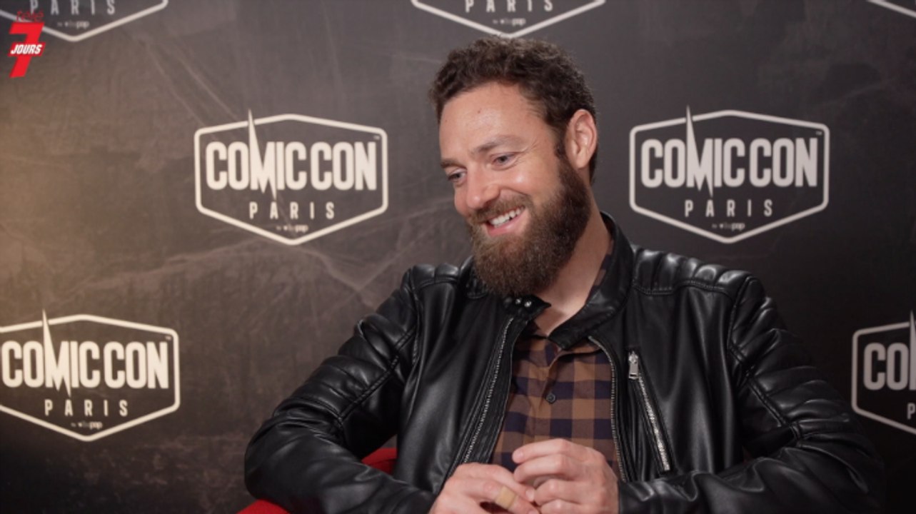 The Walking Dead : Le plus maladroit ? Le plus sérieux ? Ross Marquand (Aaron) balance sur ses co-stars