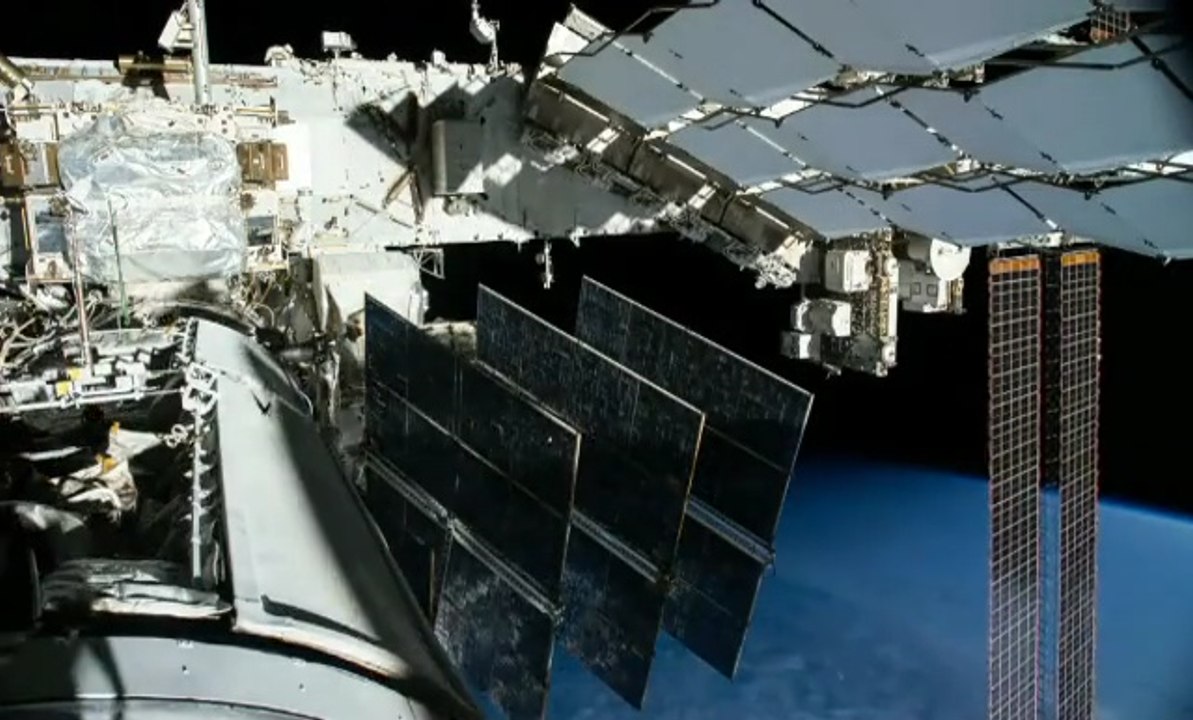 La France et lespace : 50 ans de conquêtes - TV5 Monde