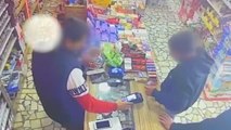 Çaldığı cüzdandaki kredi kartıyla alışveriş yapan şüpheli yakalandı