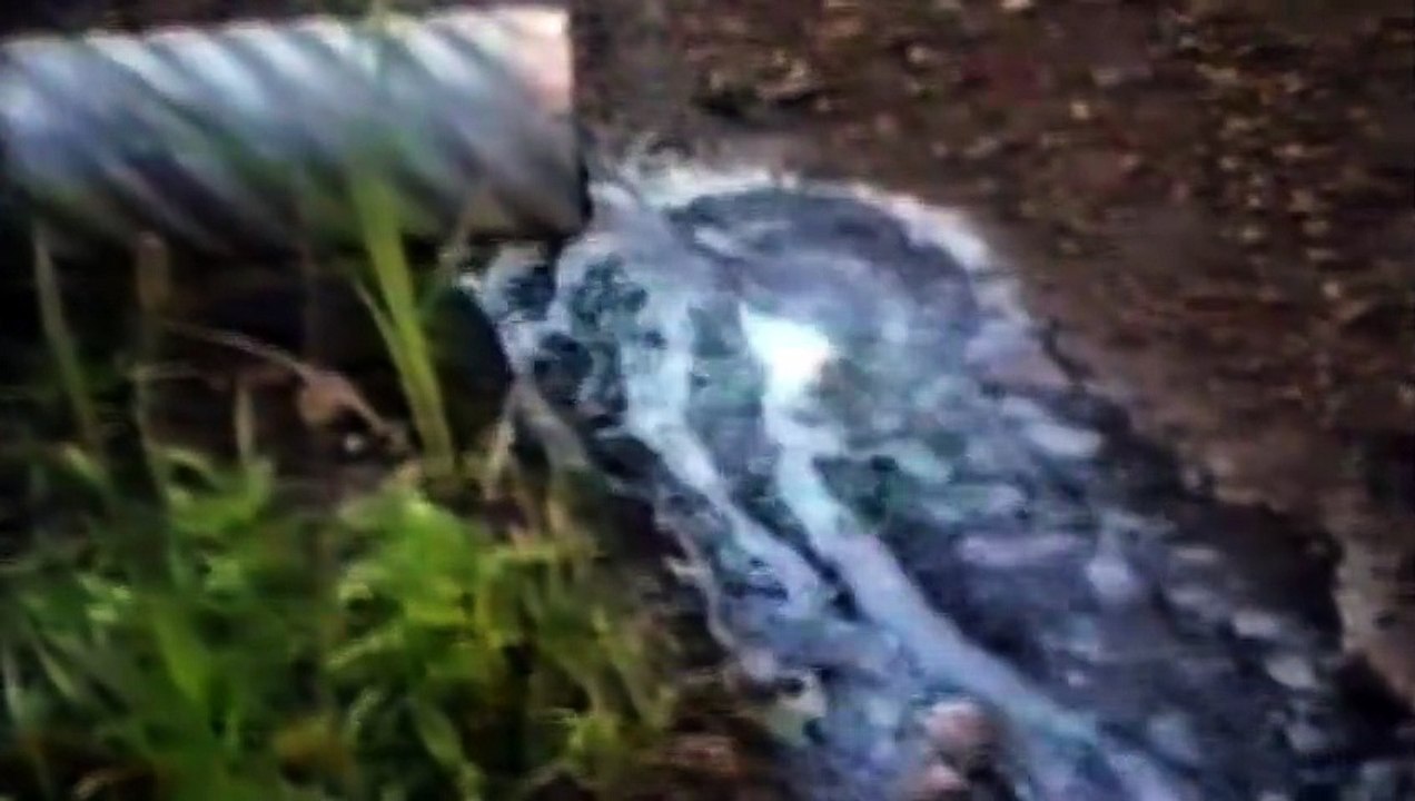 The Devil We Know – Das unsichtbare Gift Trailer DF