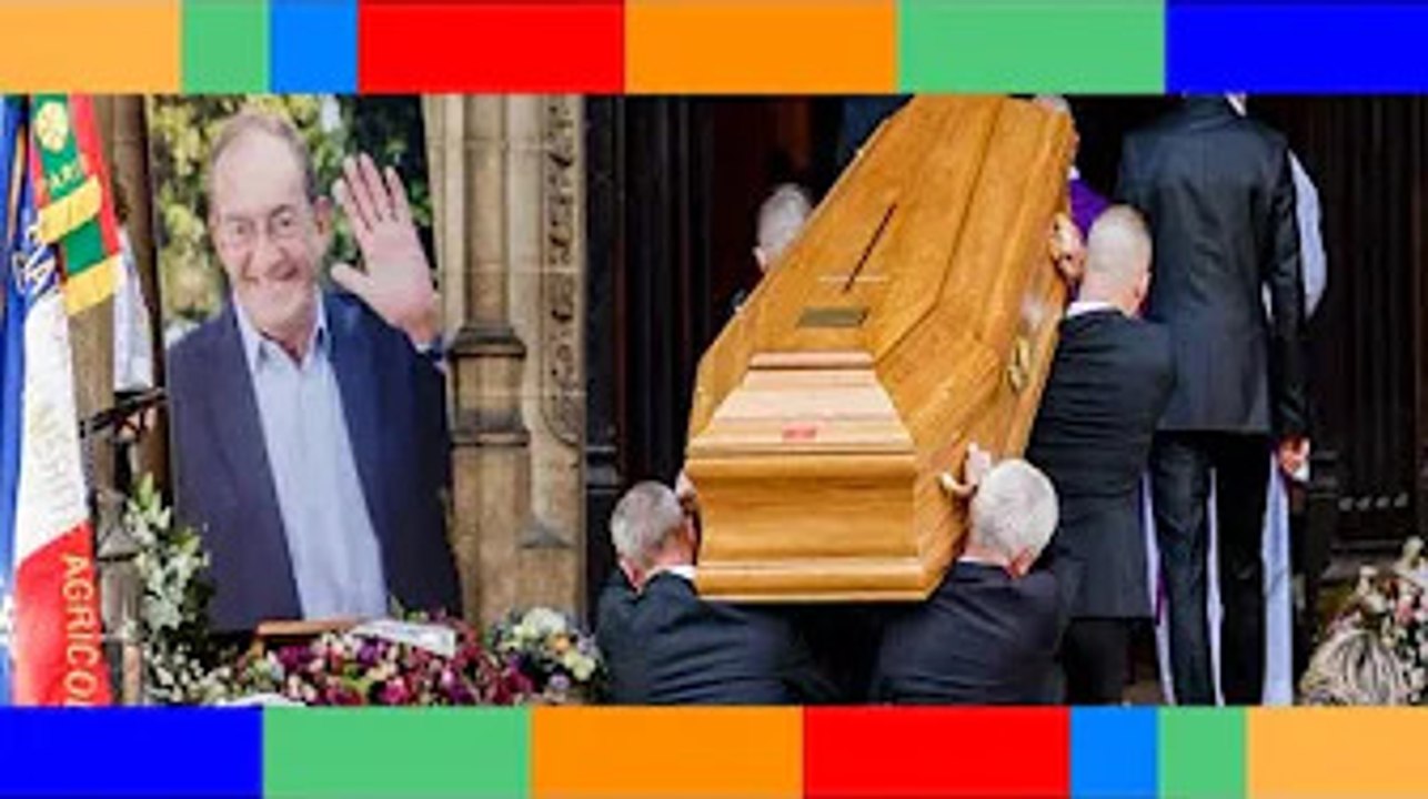   Obsèques de Jean-Pierre Pernaut : cette chanson de Johnny Hallyday jouée pendant l’hommage