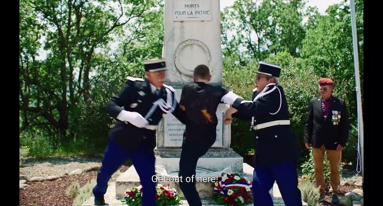 Teddy Trailer OmeU