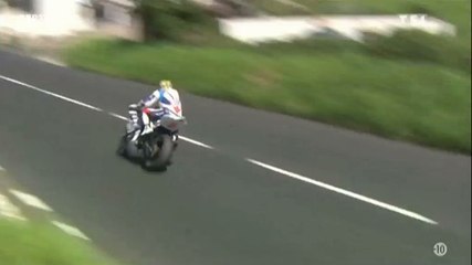 Zapping du 21/07 : Incroyable accident de moto