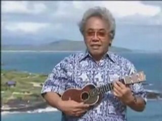 Kulele master Ohta-san performs HAWAII