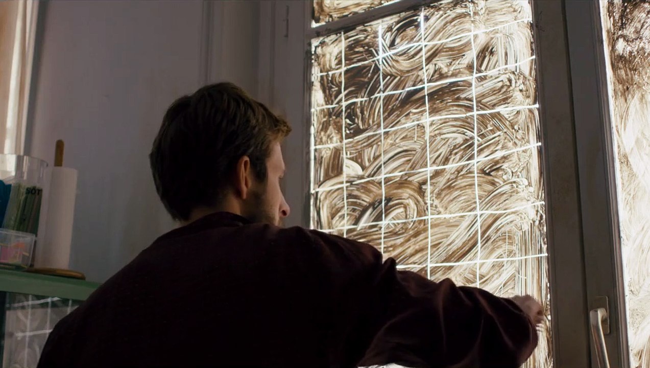 The Night Eats the World Trailer DF