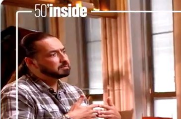 Moundir en larmes face à Nikos