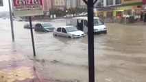 Osmaniye'de sağanak yağmur su baskınlarına neden oldu
