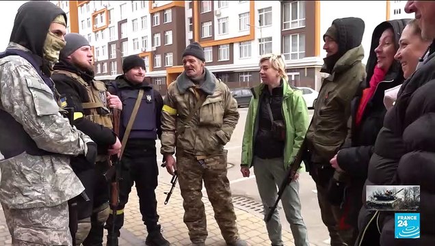 Guerre en Ukraine : à Kiev, on se prépare à résister et à combattre