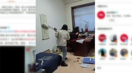 Zapping du 20/04 : Harcelée par son patron elle le bat à coup de serpillère