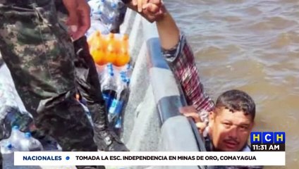 Download Video: Rescatan a tres ocupantes de pipante en Laguna de Ibans