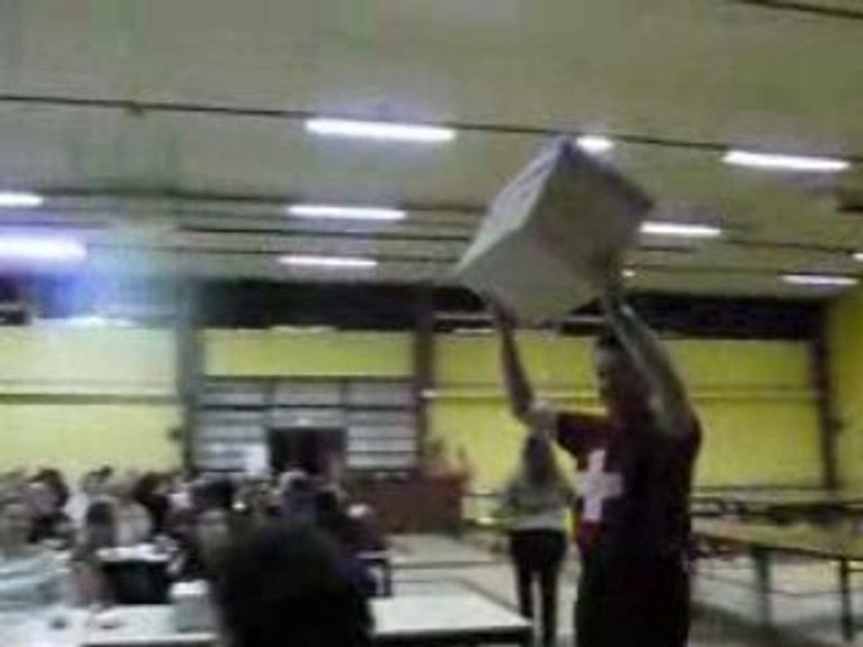 laurent pelé au loto de la croix-rouge de montreuil