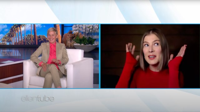 Rosamund Pike avoue cacher ses prix dans un endroit très insolite