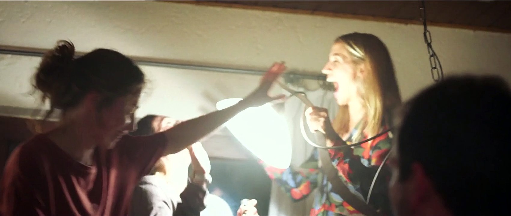 Alles ist gut Trailer DF