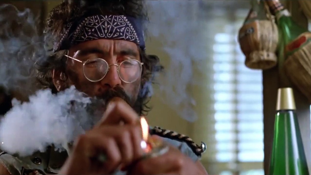 Noch mehr Rauch um überhaupt nichts Trailer DF