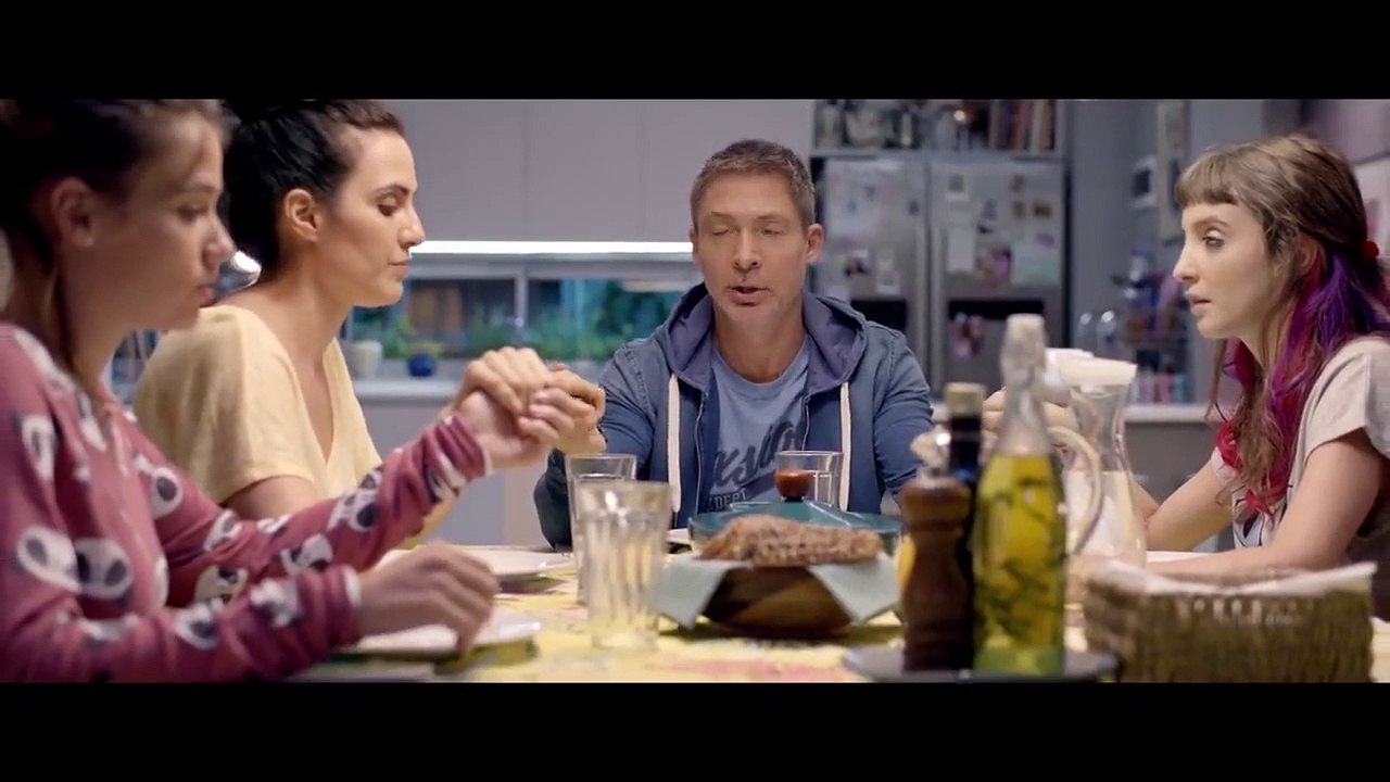 Der Fußball oder ich! Eine Ehe im Abseits Trailer DF