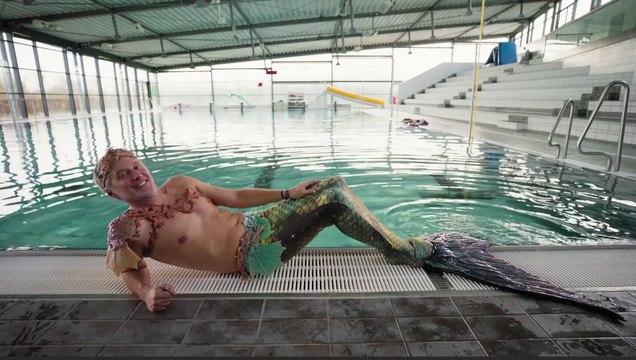 Zapping du 01/07 : Quand Antoine de Caunes se prend pour une sirène