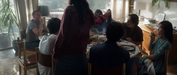 Der Hund bleibt Trailer (2) OV